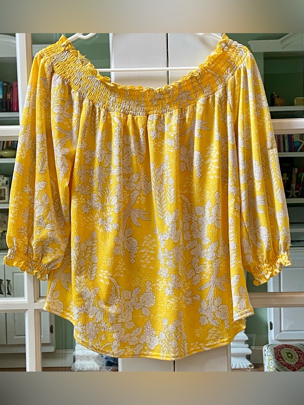 MELLODAY Yellow White Floral Off-Shoulder Top Size Medium
